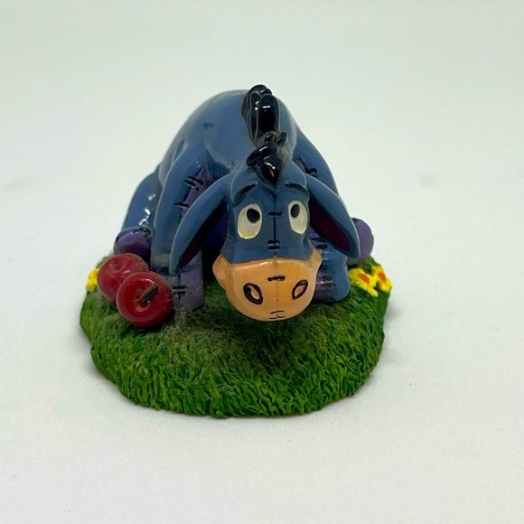 Vintage Disney Winnie the Pooh’s Eeyore Mini Resin Figurine - Picture 2 of 6